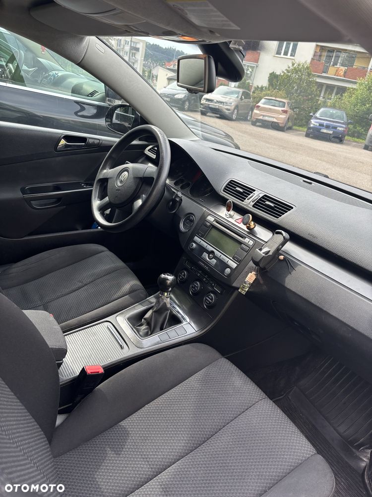 Volkswagen Passat - 6