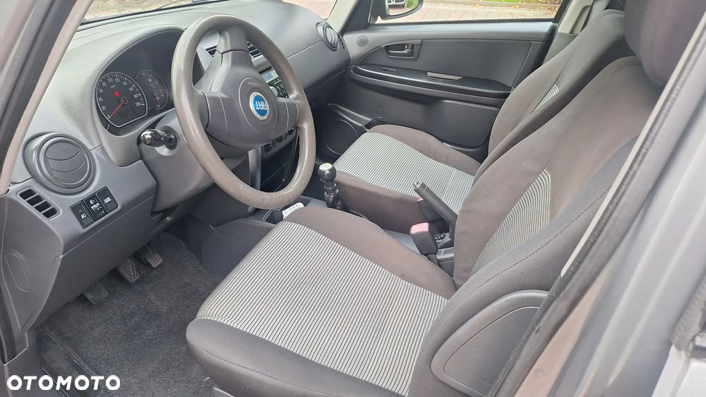 Fiat Sedici 1.6 16V 4x4 Emotion - 9