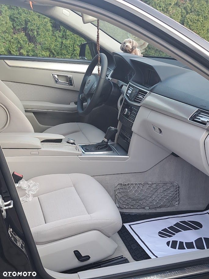 Mercedes-Benz Klasa E 250 CGI BlueEffICIENCY Avantgarde - 9