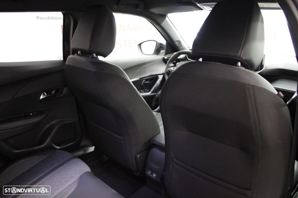 Peugeot 2008 1.2 PureTech Allure - 17