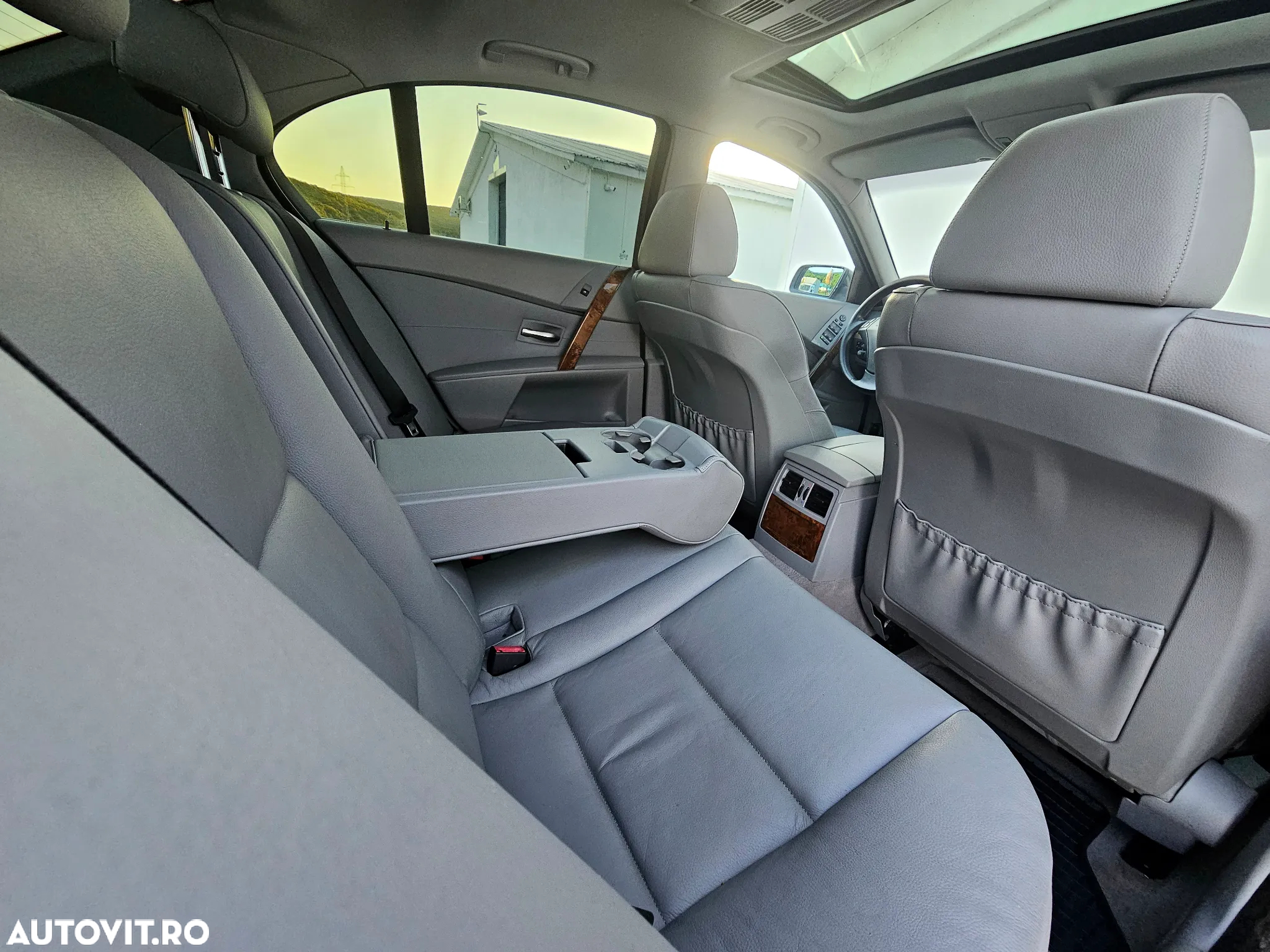 BMW Seria 5 525d Aut. - 26