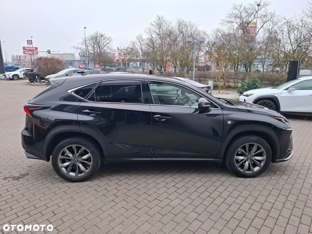 Lexus NX 300 GPF F Sport AWD - 6