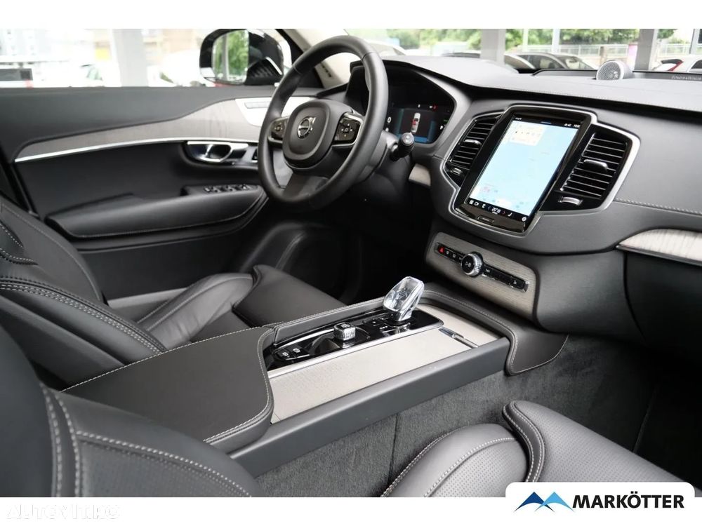 Volvo XC 90 T8 AWD Plug-in Hybrid Ultra Dark - 8