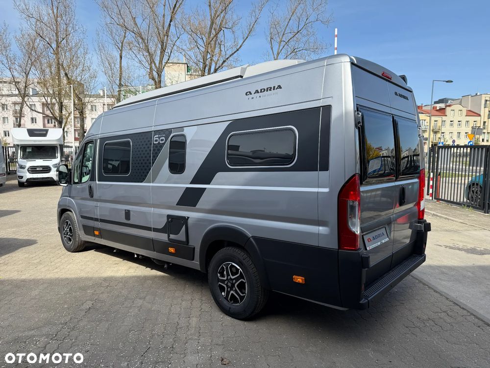 Adria Adria Twin 640 SGX 60Y Pop Top FV23% WCC - 7