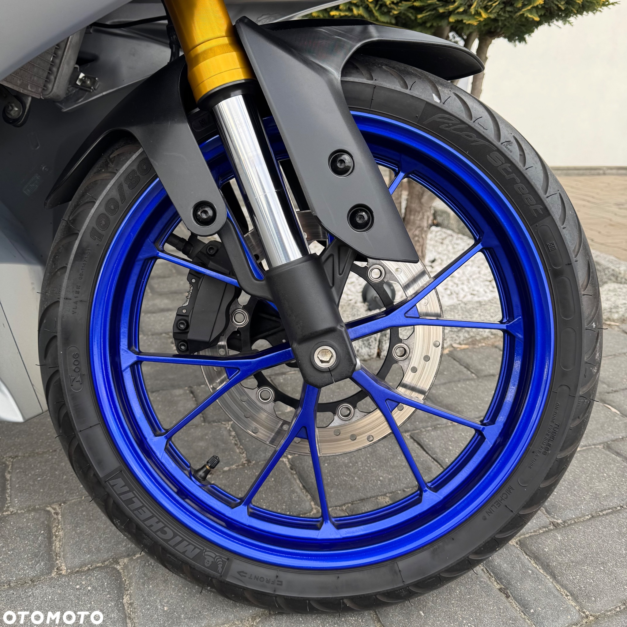 Yamaha YZF - 13