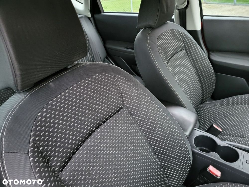 Nissan Qashqai - 17
