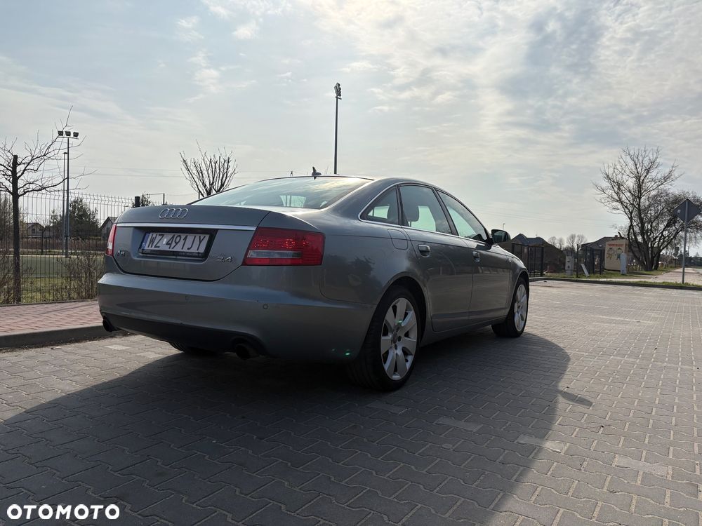 Audi A6 Limousine 2.4 - 4