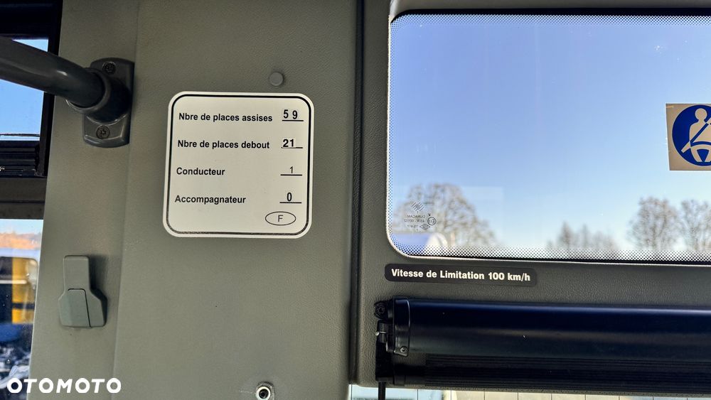 Mercedes-Benz Intouro / Euro 4/ Manual / 59 miejsc / mały przebieg / Cena: 85000 zł netto - 12