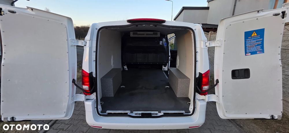 Mercedes-Benz VITO - 16