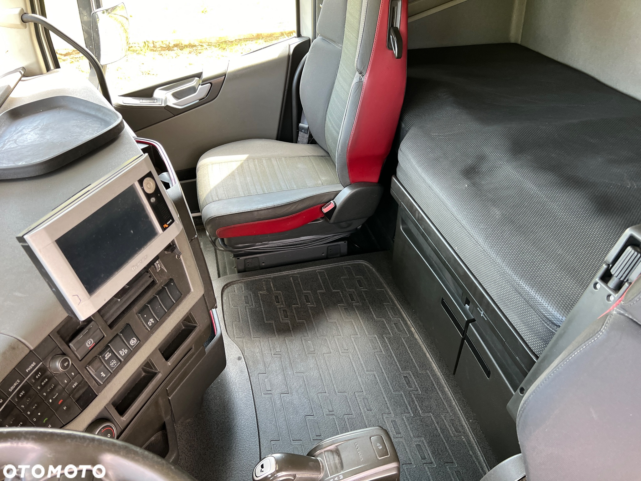 Volvo - 33