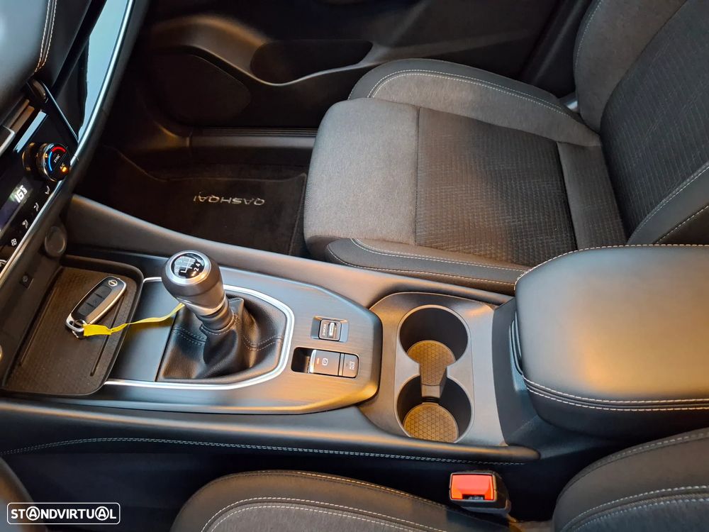 Nissan Qashqai 1.3 DIG-T N-Connecta LED - 13
