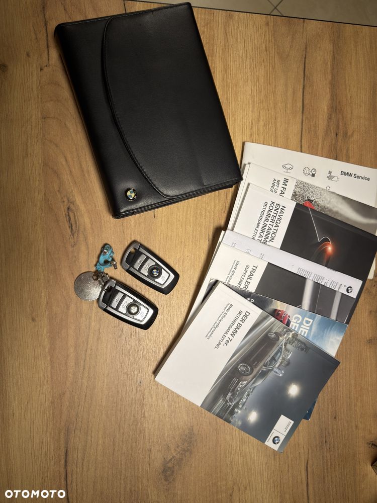 BMW Seria 7 750d xDrive - 24