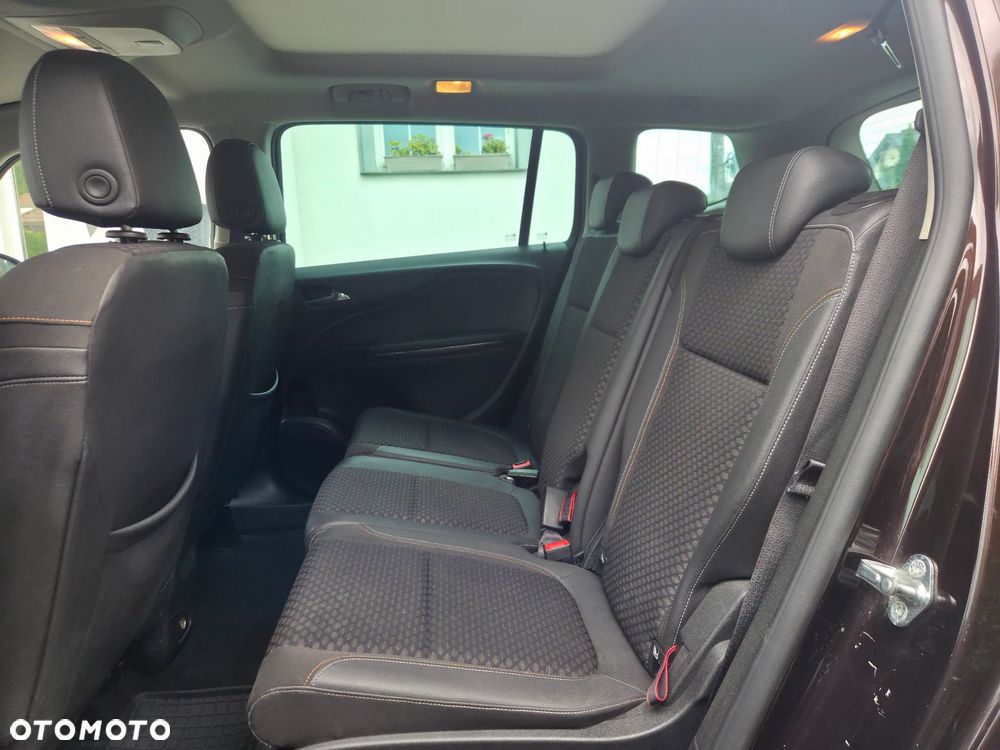 Opel Zafira 1.4 T Cosmo EcoFLEX S&S EU6 - 23