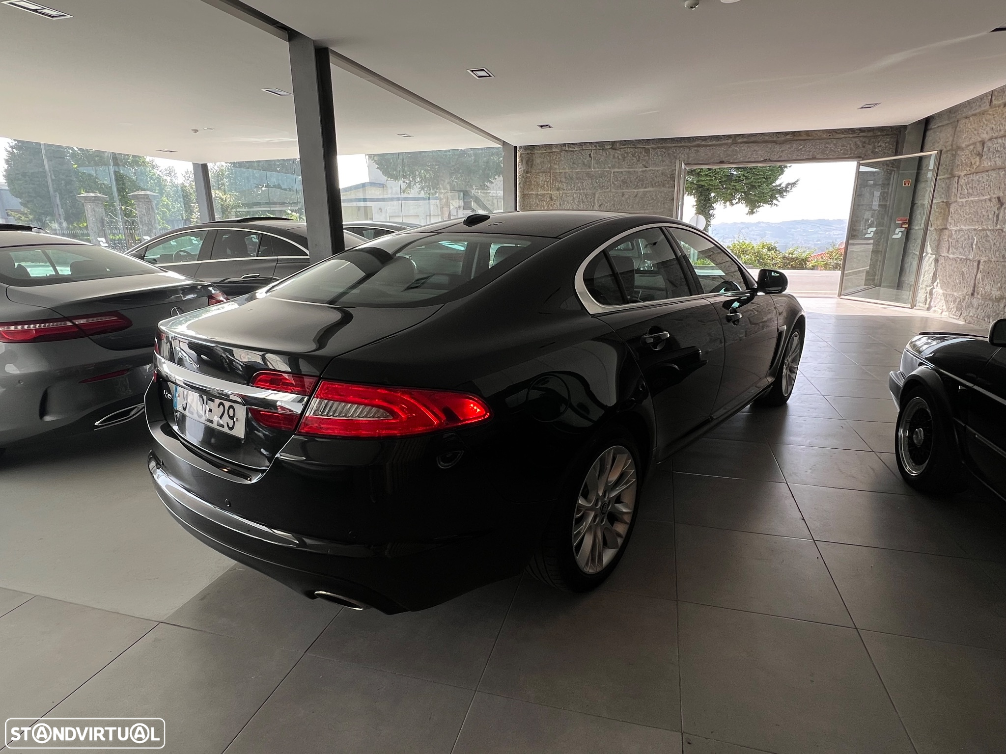Jaguar XF 2.2 D Premium Luxury - 7