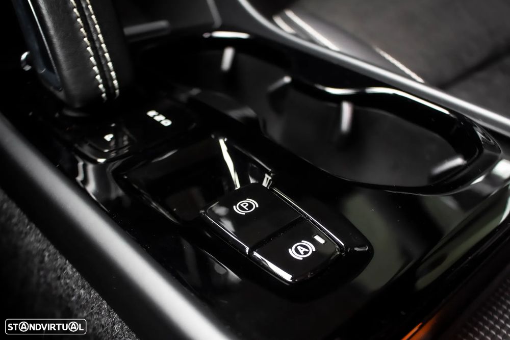 Volvo XC 40 1.5 T4 PHEV R-Design - 20