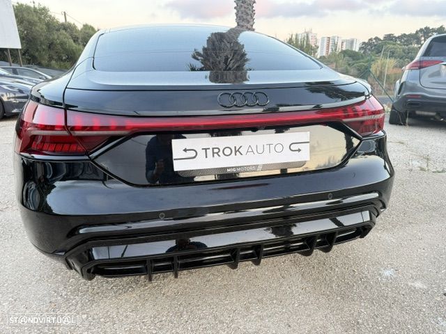 Audi e-tron GT - 15