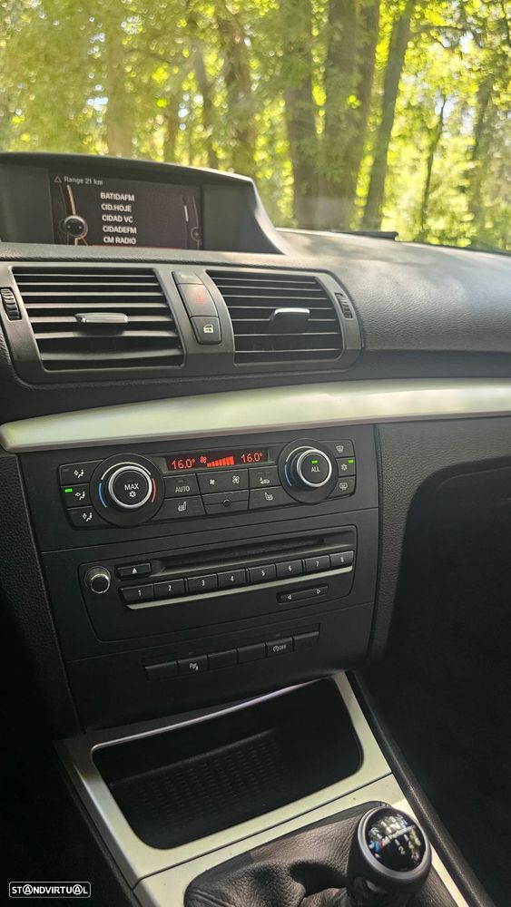 BMW 123 d Coupe - 24