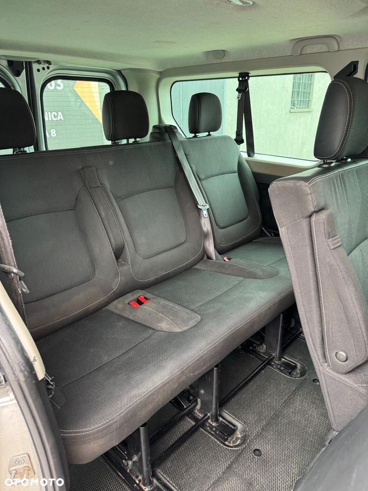 Renault Trafic Grand 2.0 dCi - 15