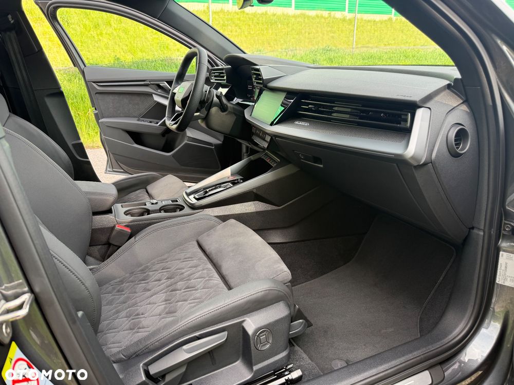Audi RS3 Sportback TFSI Quattro S tronic - 11