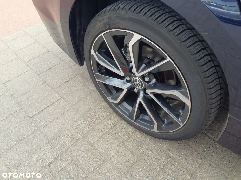 Toyota Corolla 1.8 Hybrid GR Sport - 18