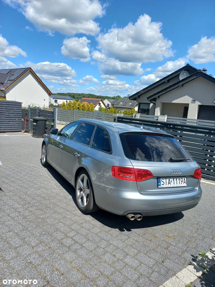 Audi A4 Avant 2.0 TDI DPF - 9