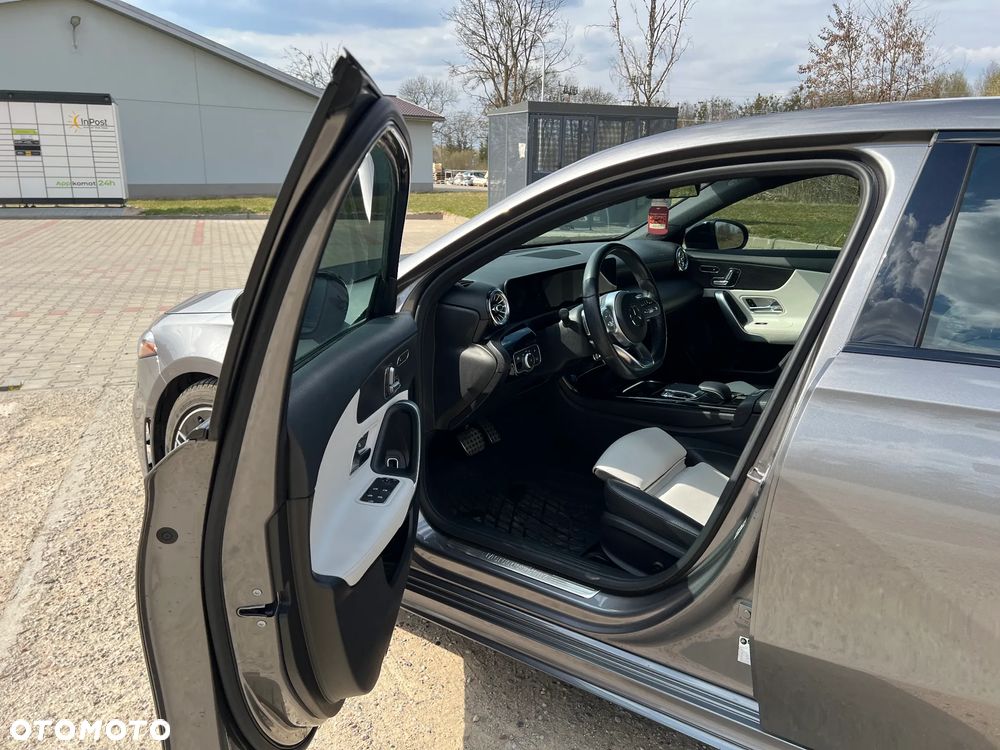 Mercedes-Benz Klasa A 220 4Matic 7G-DCT AMG Line - 16