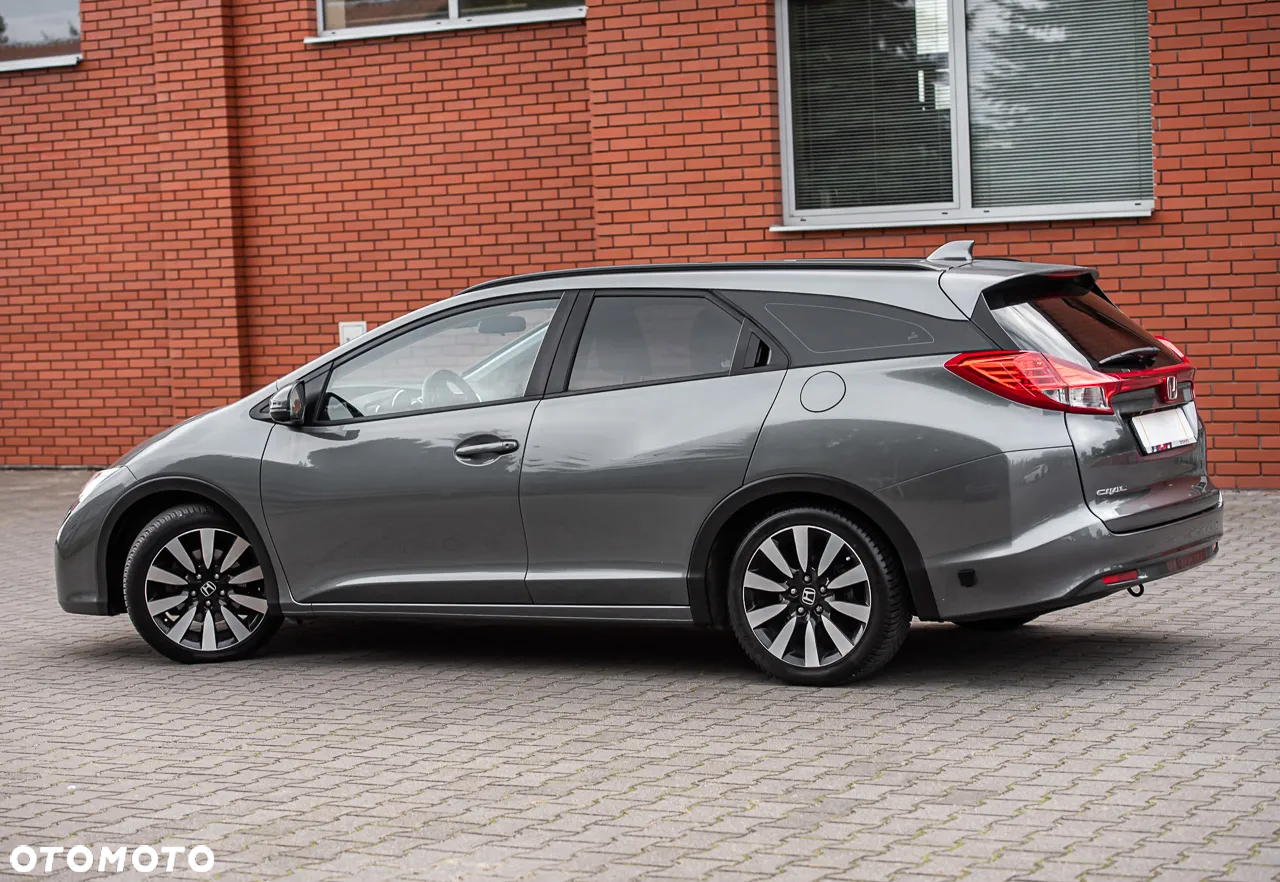 Honda Civic Tourer 1.8 i-VTEC Lifestyle - 14