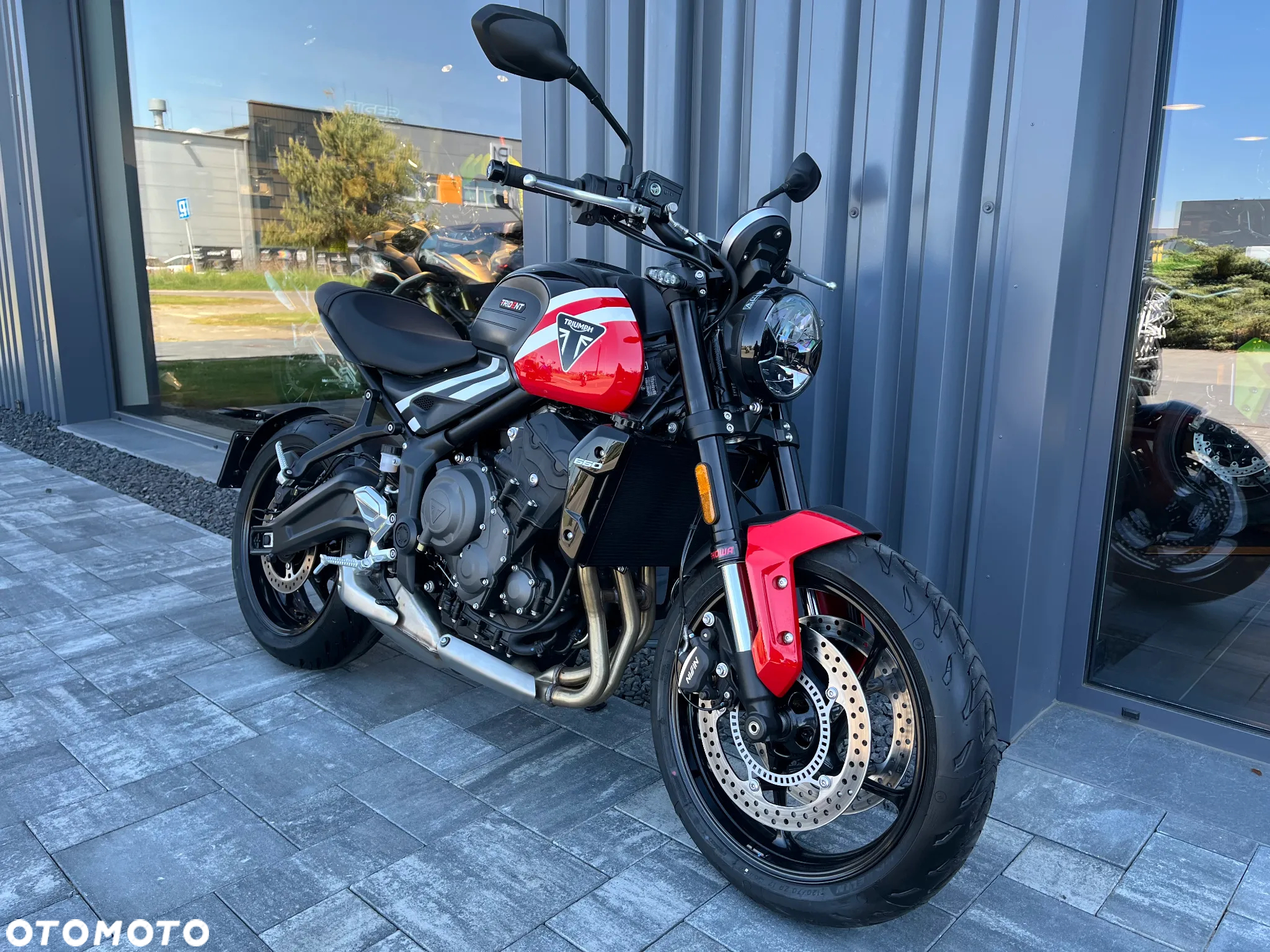 Triumph Trident - 3