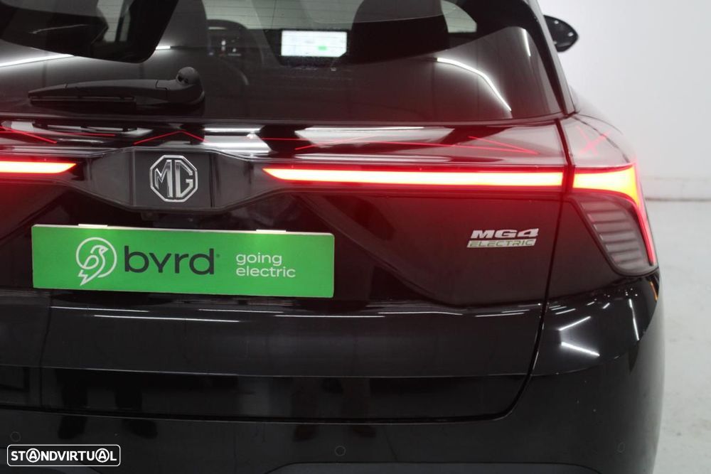 MG MG4 77 kWh Extended Range Luxury - 6