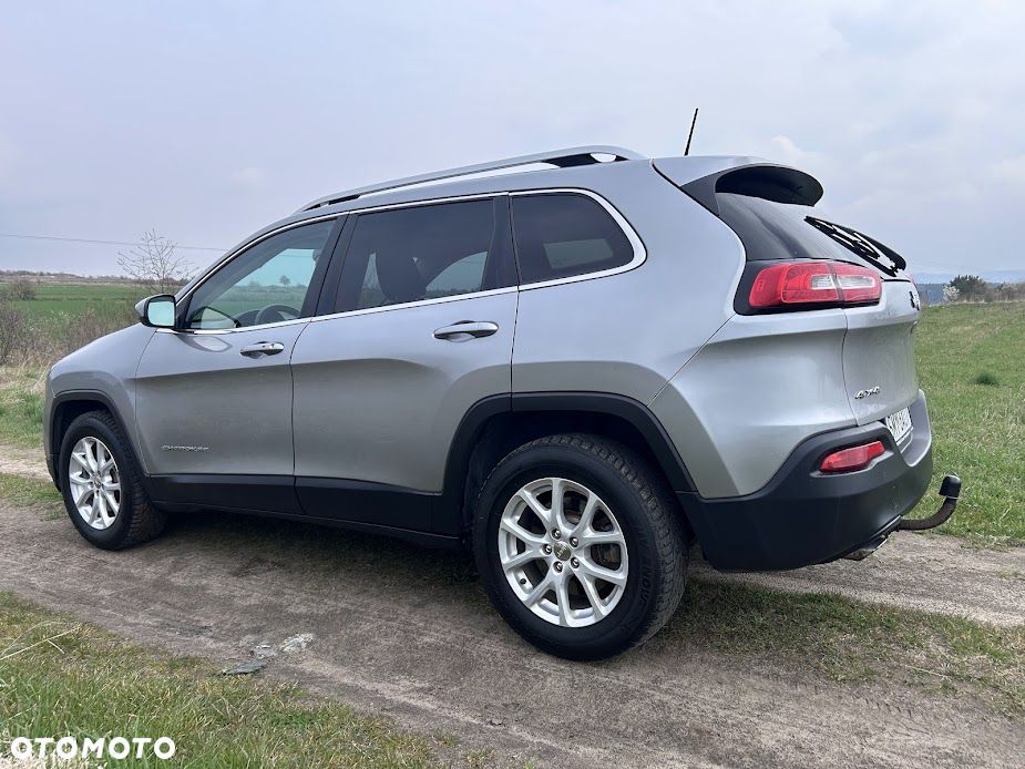 Jeep Cherokee - 7