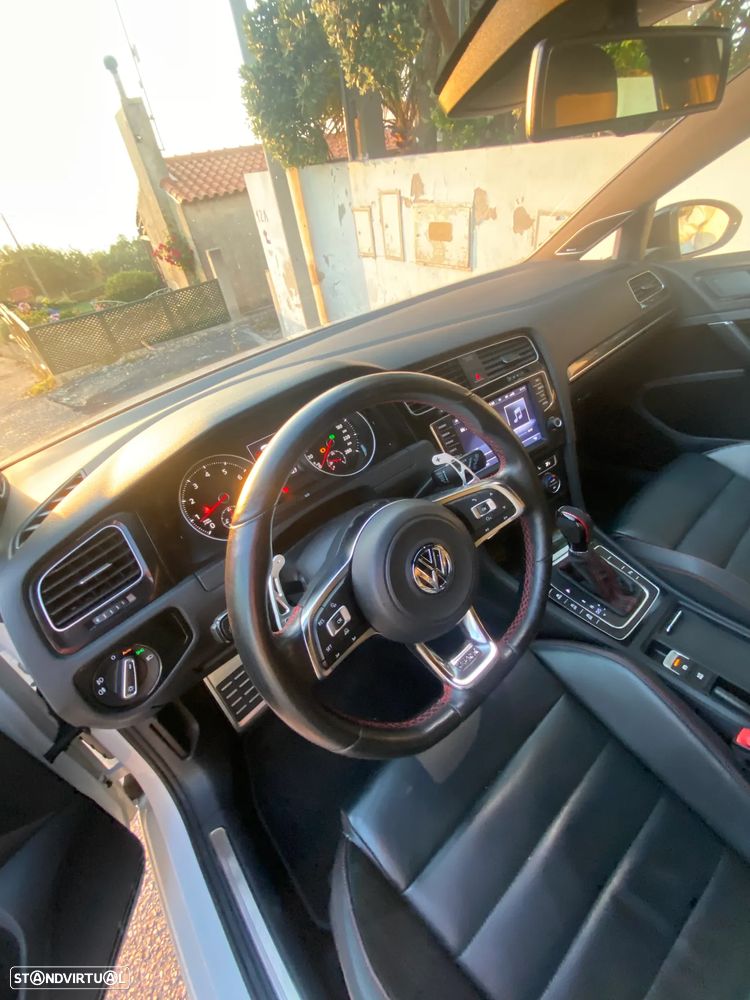 VW Golf 2.0 GTi DSG Edition 30 - 26