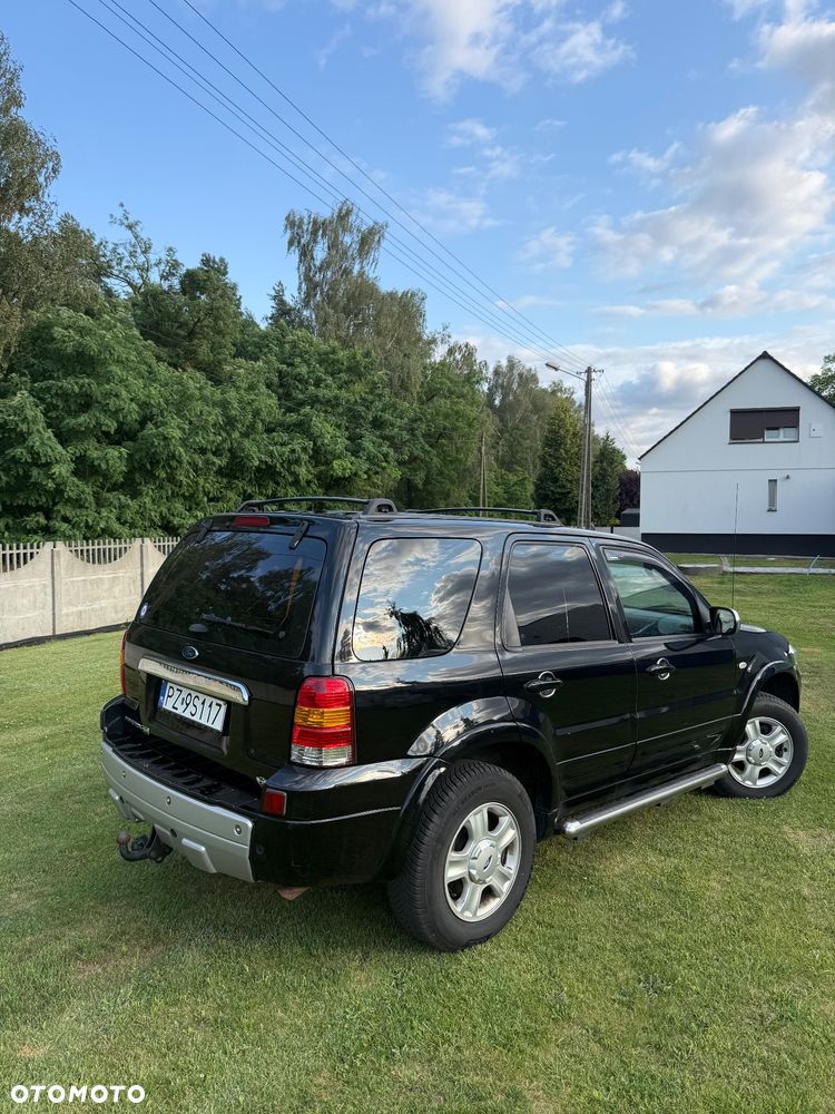 Ford Maverick 3.0 V6 Limited - 22