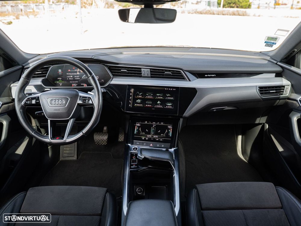 Audi e-tron 55 quattro S line - 25