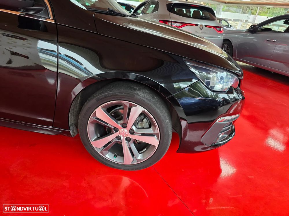 Peugeot 308 SW 1.5 BlueHDi GT Line EAT8 - 42