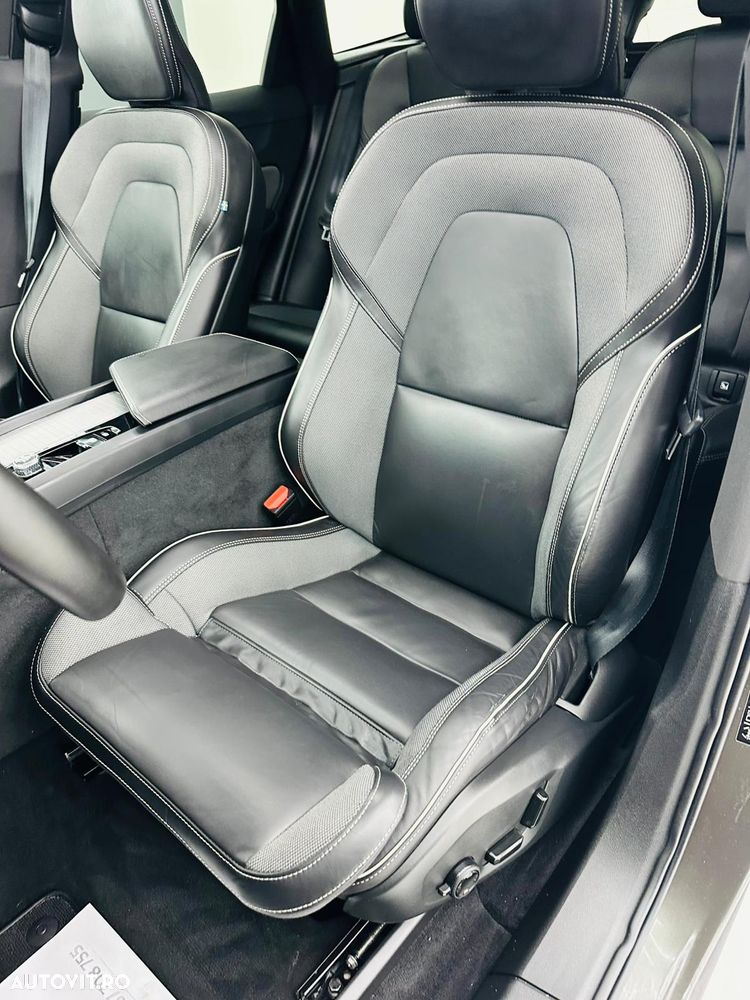 Volvo XC 60 B4 D Ultimate Dark - 17