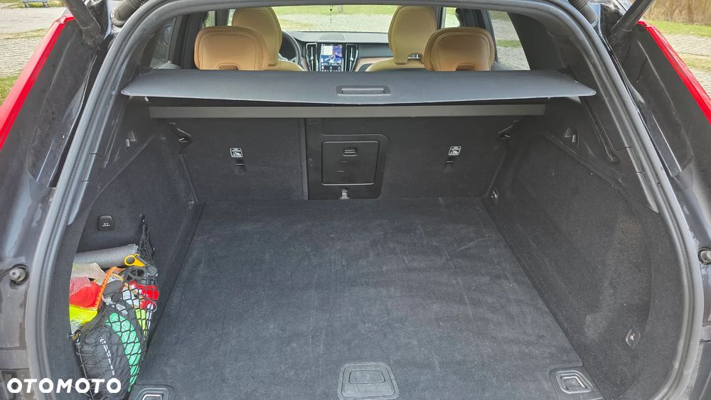 Volvo XC 60 B5 D AWD Inscription - 12