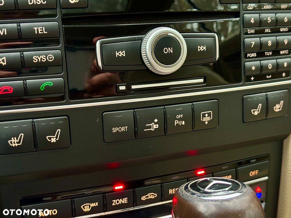 Mercedes-Benz Klasa E 500 7G-TRONIC Avantgarde - 35