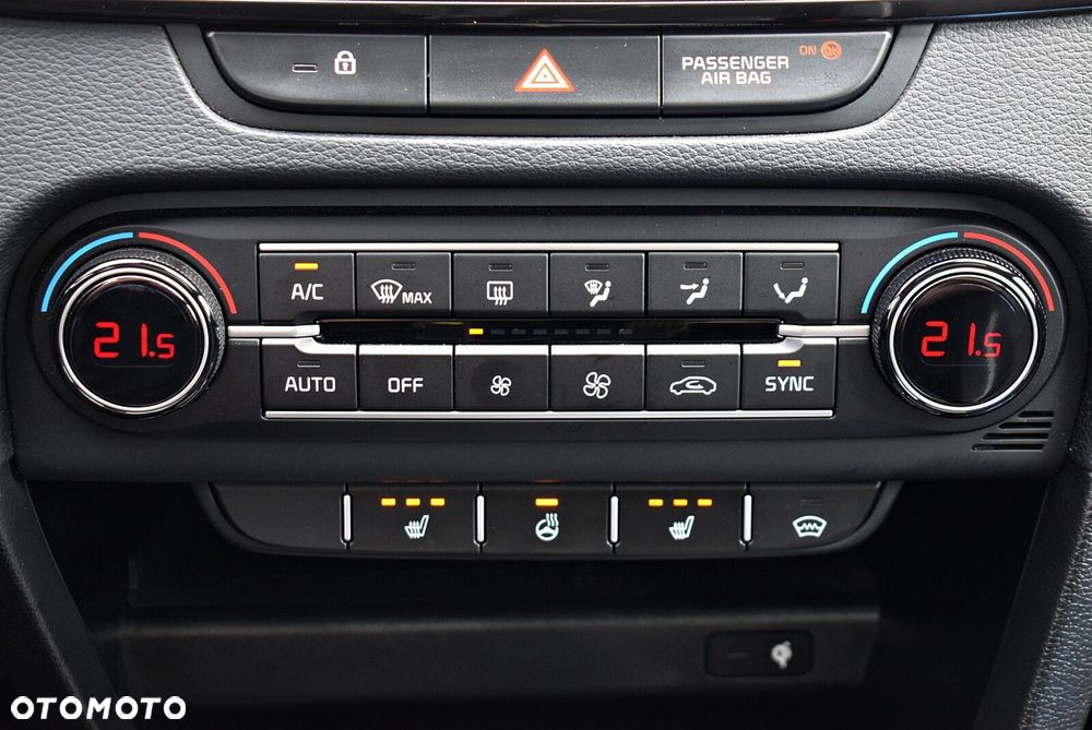 Kia XCeed - 25
