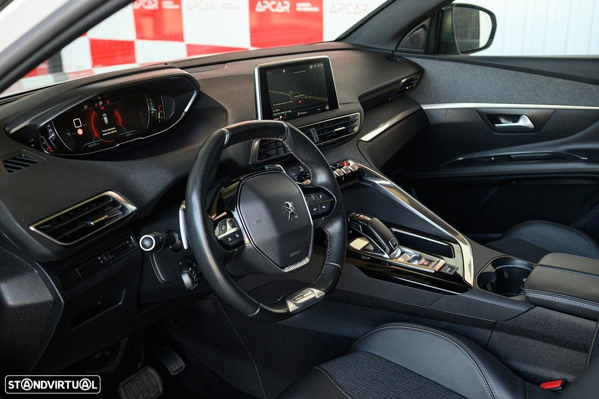 Peugeot 3008 1.2 PureTech GT Line EAT8 - 23