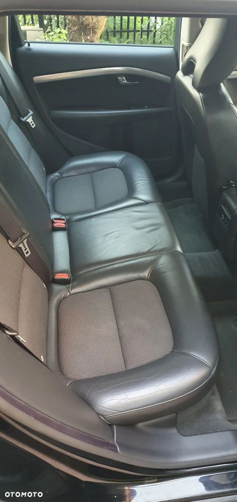 Volvo V70 2.0 Momentum - 12