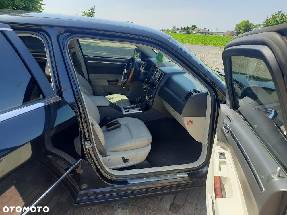 Chrysler 300C 3.0 V6 CRD - 12