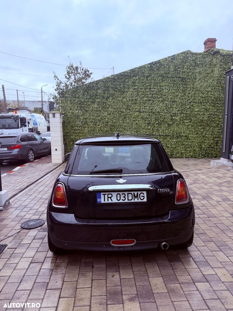 Mini Cooper D One - 4