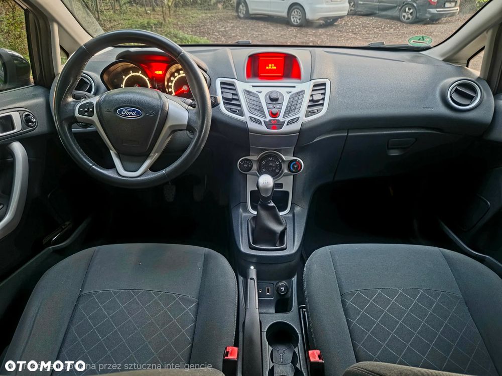 Ford Fiesta 1.25 Champions Edition - 13