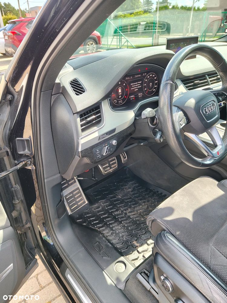 Audi Q7 - 30