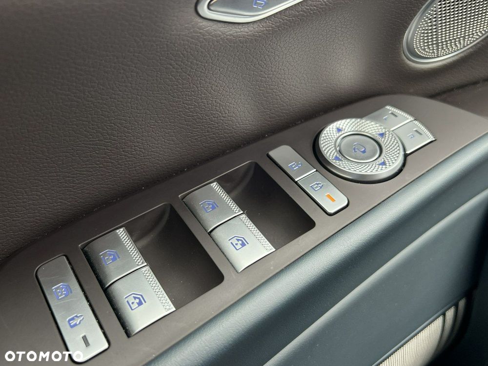 Genesis G80 - 28