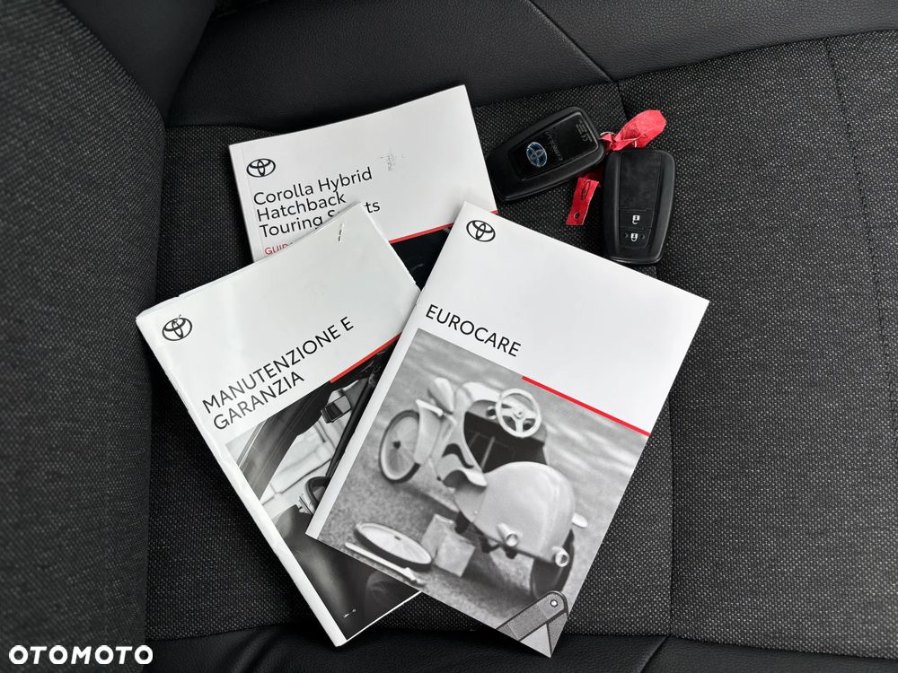 Toyota Corolla 1.8 Hybrid Executive - 34