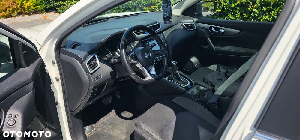 Nissan Qashqai 1.6 DCi Xtronic N-Connecta - 28