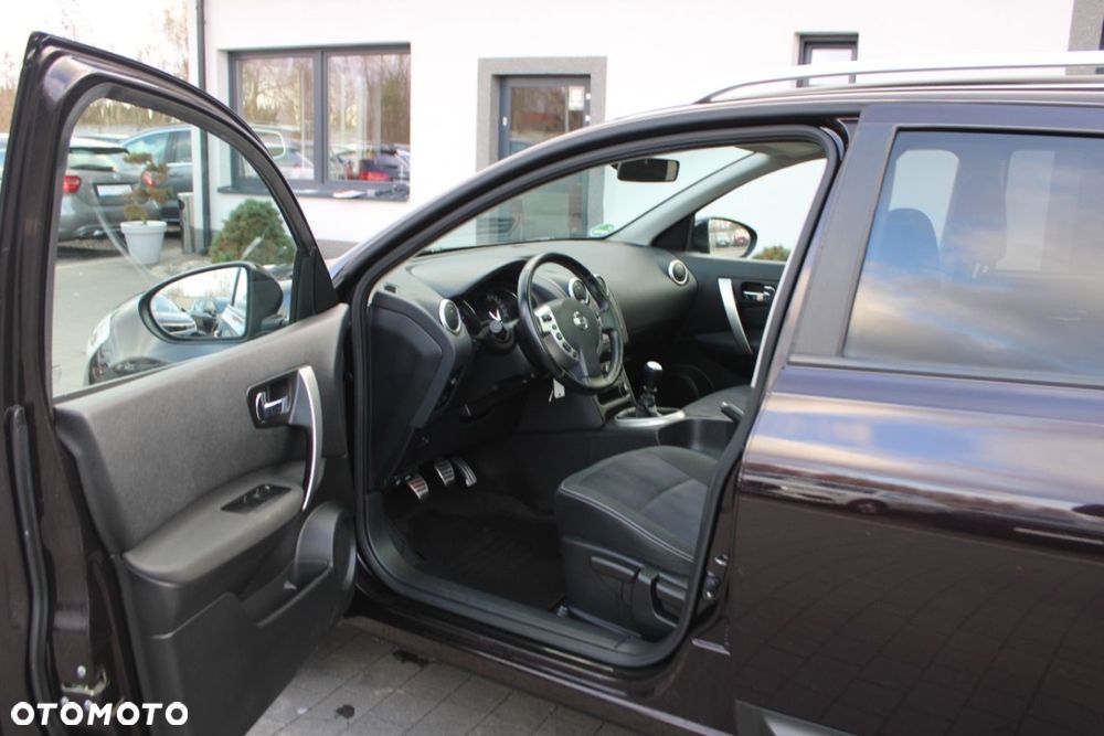 Nissan Qashqai+2 - 24