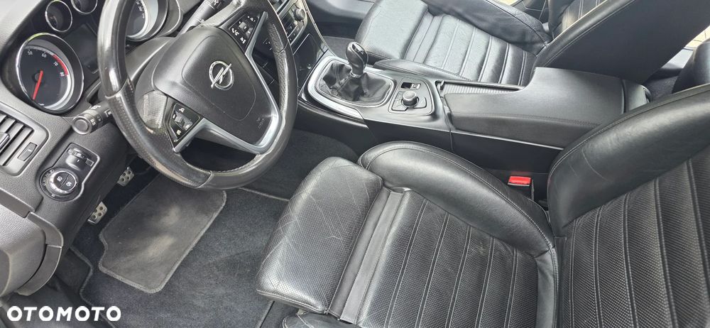 Opel Insignia 2.0 T Cosmo - 12