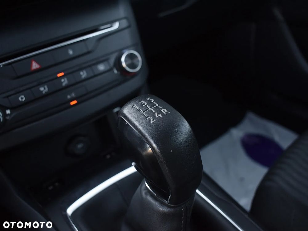 Peugeot 308 1.2 VTi/PureTech Access - 12